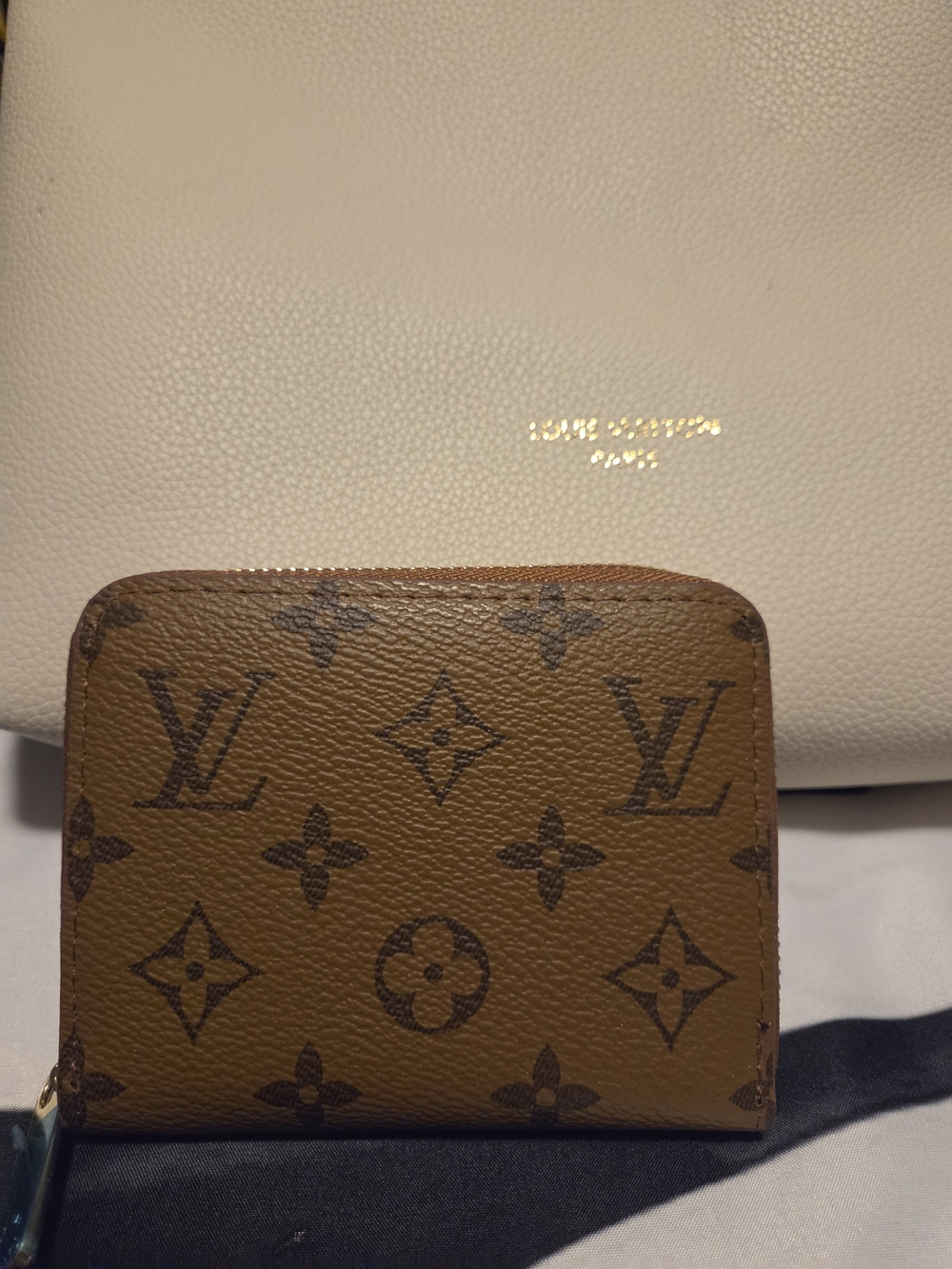 Unbranded Monogram Off White Bag, With 2 Straps and Matching Wallet - Picture 9 of 13